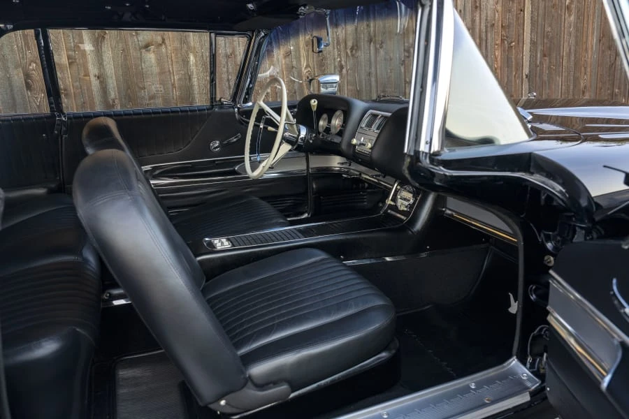 1960 Ford Thunderbird 2nd Gen - Image 30 of 31