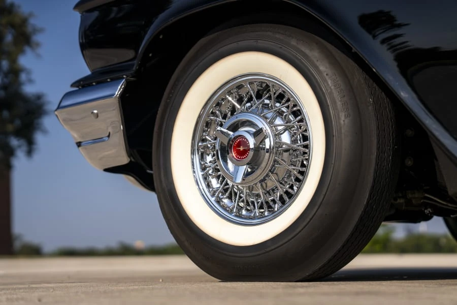 1960 Ford Thunderbird 2nd Gen - Image 7 of 31