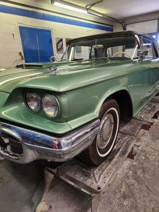 1960 Ford Thunderbird 2nd Gen - Image 7 of 21
