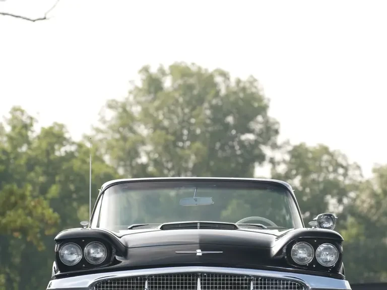 1960 Ford Thunderbird 2nd Gen - Image 25 of 27