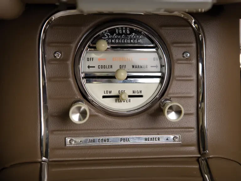 1960 Ford Thunderbird 2nd Gen - Image 19 of 27