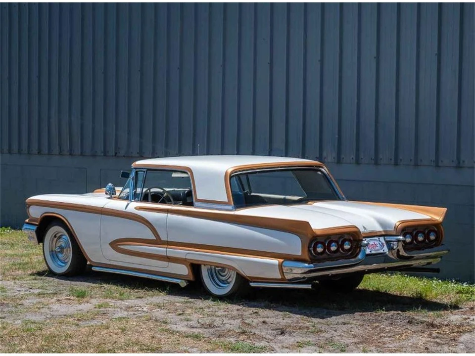 1960 Ford Thunderbird 2nd Gen - Image 4 of 16
