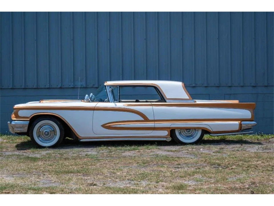 1960 Ford Thunderbird 2nd Gen - Image 5 of 16