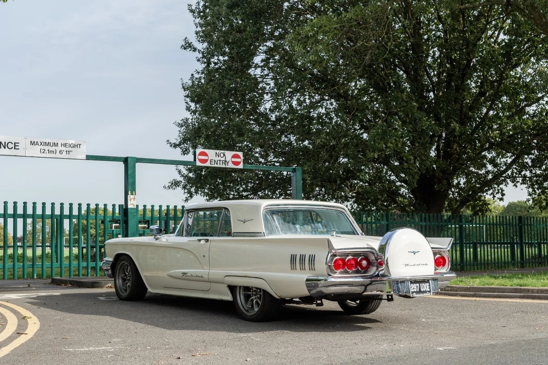 1960 Ford Thunderbird 2nd Gen - Image 21 of 30