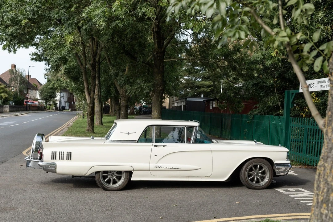 1960 Ford Thunderbird 2nd Gen - Image 12 of 30