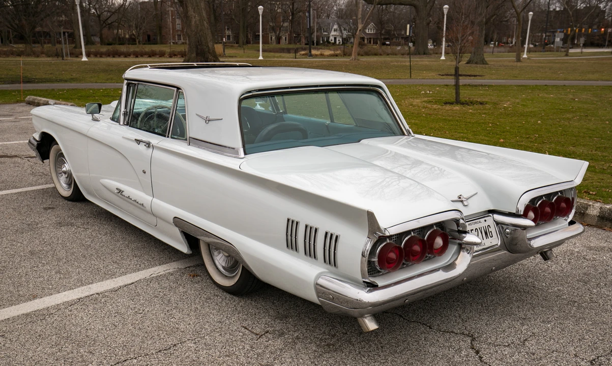 1960 Ford Thunderbird 2nd Gen - Image 11 of 31