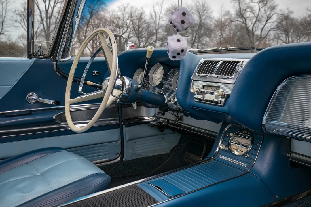 1960 Ford Thunderbird 2nd Gen - Image 17 of 31