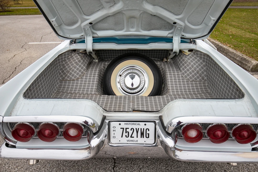 1960 Ford Thunderbird 2nd Gen - Image 24 of 31