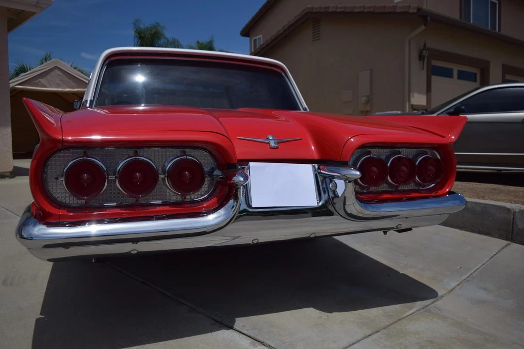 1960 Ford Thunderbird 2nd Gen - Image 11 of 31
