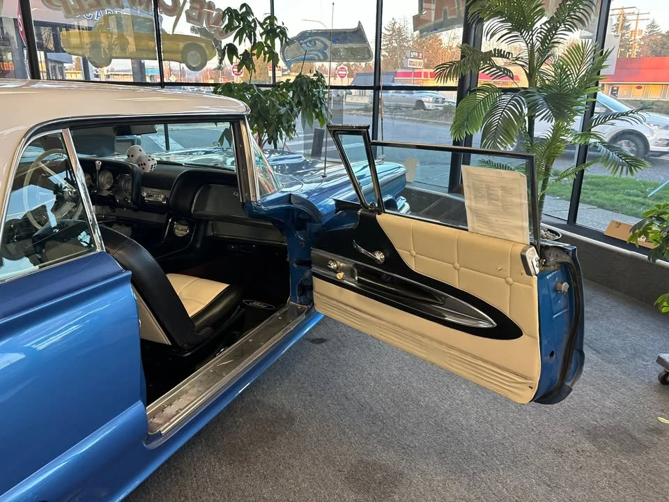 1960 Ford Thunderbird 1st Gen - Image 12 of 20