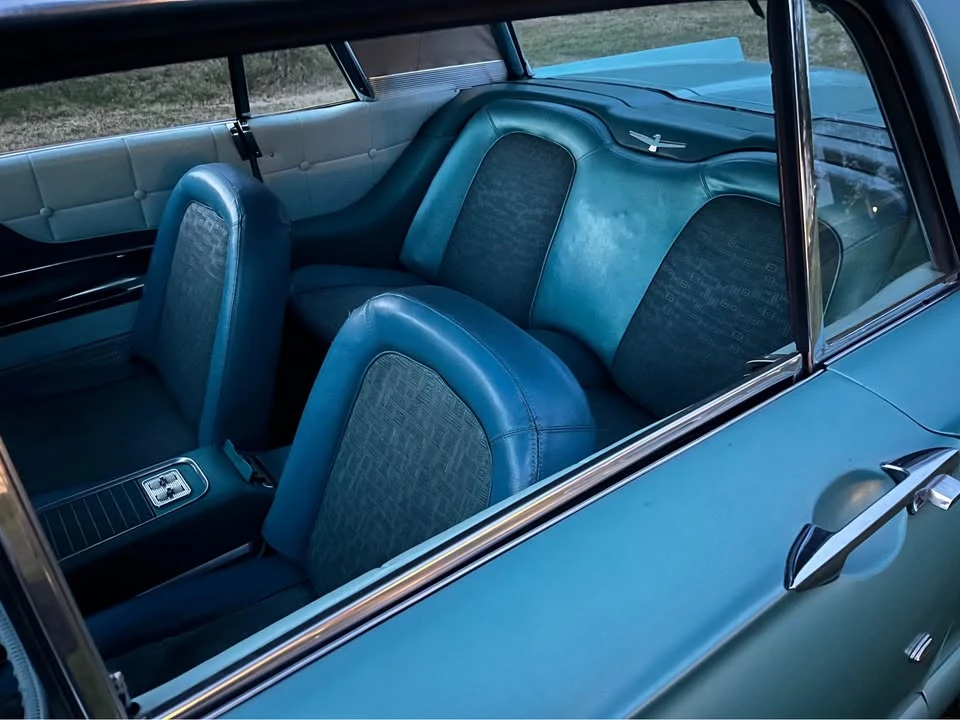 1960 Ford Thunderbird 2nd Gen - Image 9 of 13