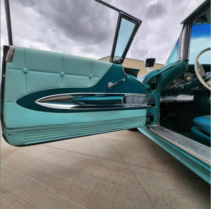 1960 Ford Thunderbird 2nd Gen - Image 13 of 13