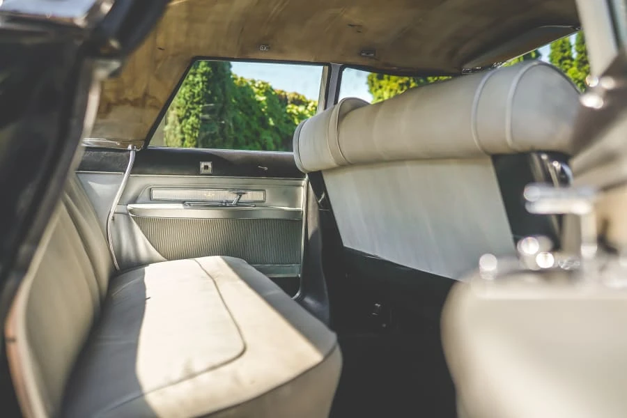 1960 Imperial Crown - Image 5 of 31