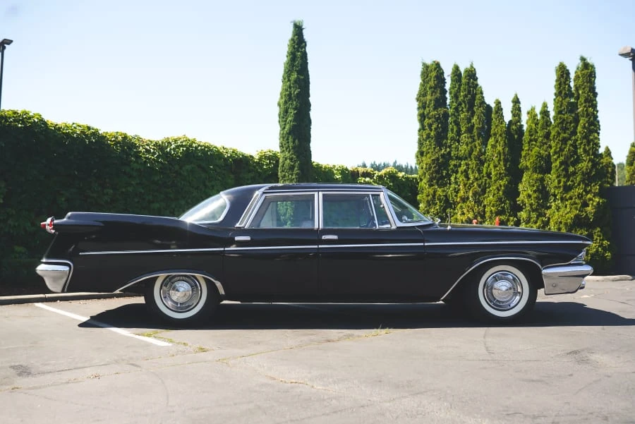 1960 Imperial Crown - Image 16 of 31