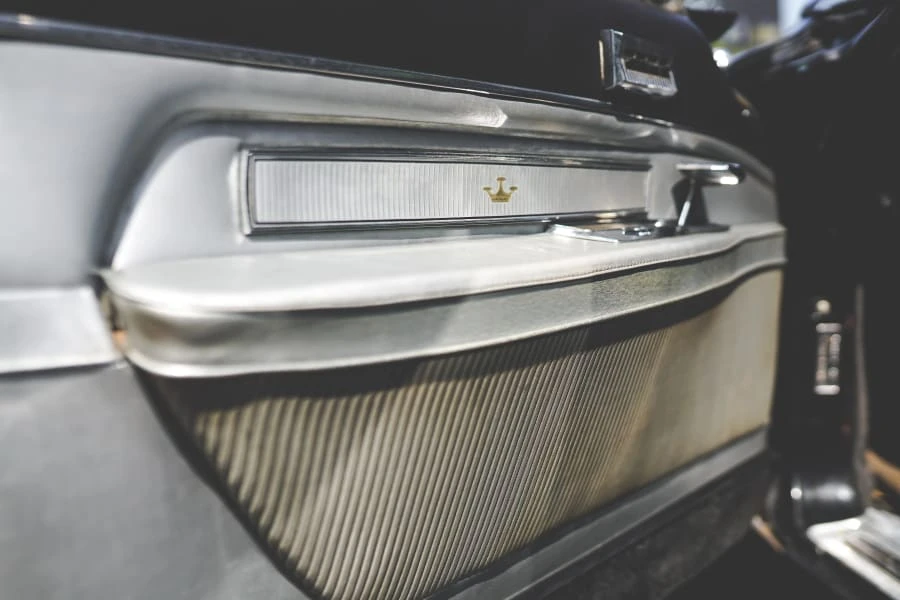 1960 Imperial Crown - Image 24 of 31