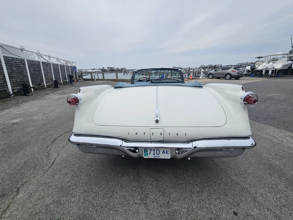 1960 Chrysler Imperial 2nd Gen - Image 15 of 31