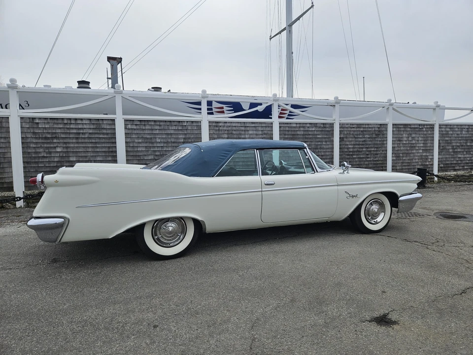 1960 Chrysler Imperial 2nd Gen - Image 25 of 31