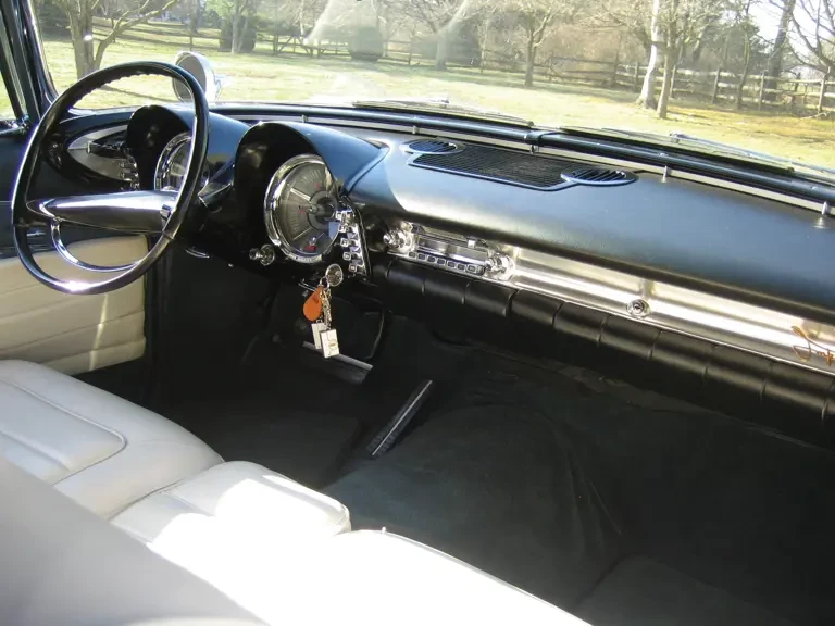 1960 Imperial Crown - Image 5 of 8