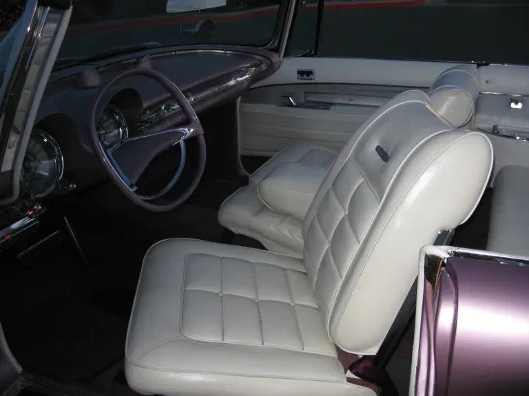 1960 Imperial Crown - Image 4 of 9