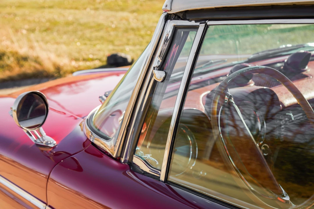 1960 Chrysler Imperial 2nd Gen - Image 30 of 31