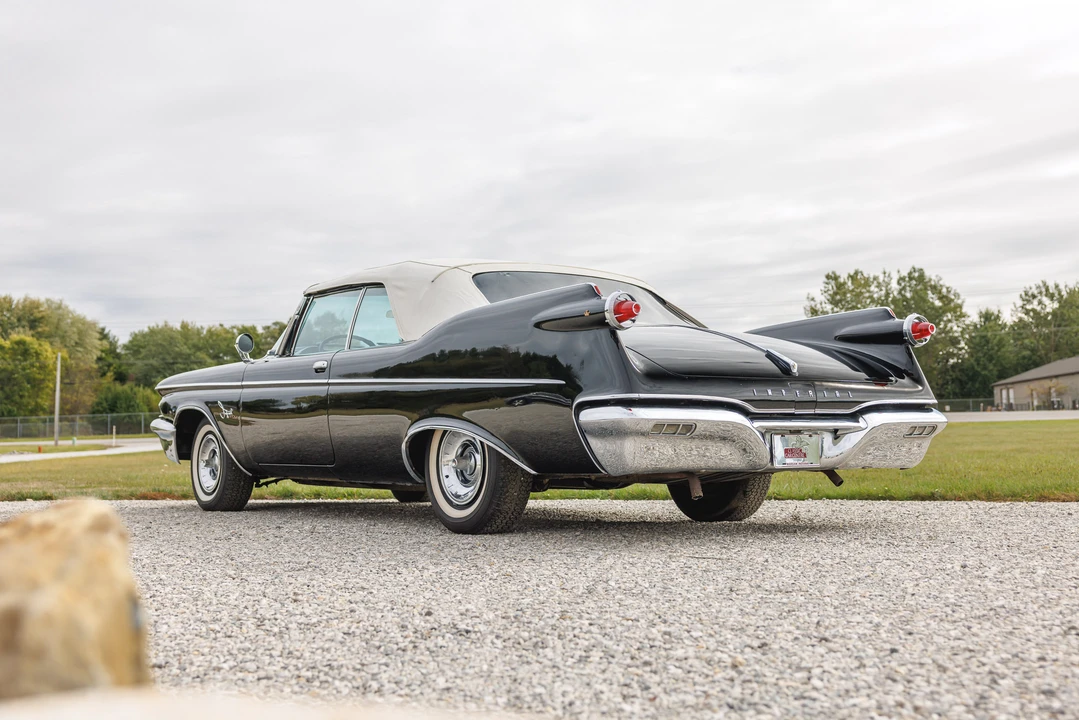 1960 Imperial Crown - Image 11 of 31