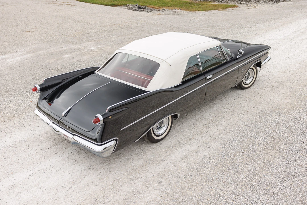 1960 Imperial Crown - Image 16 of 31