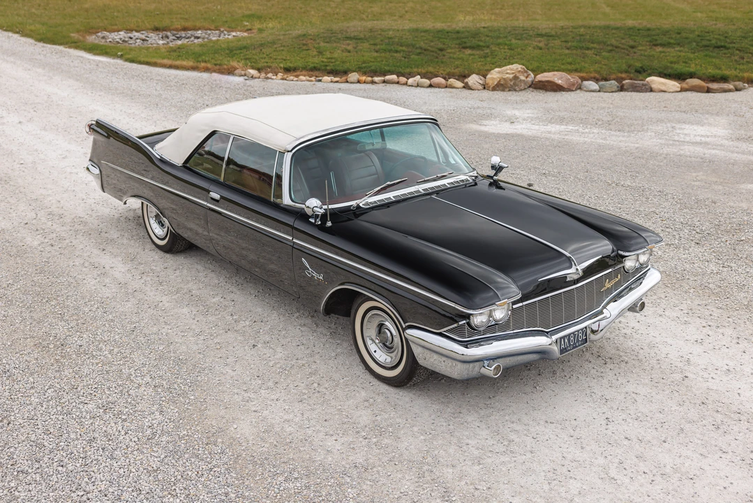 1960 Imperial Crown - Image 4 of 31
