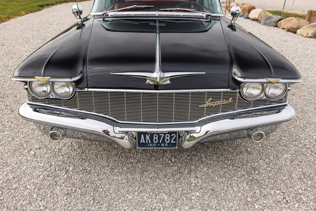 1960 Imperial Crown - Image 5 of 31
