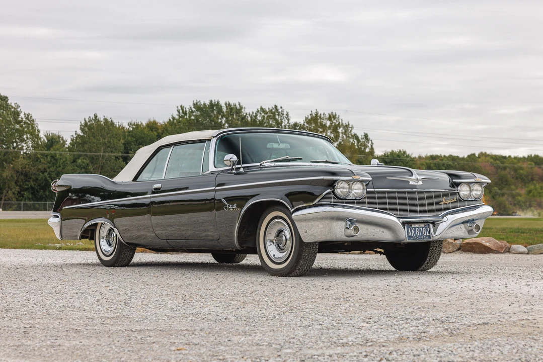 1960 Imperial Crown - Image 6 of 31