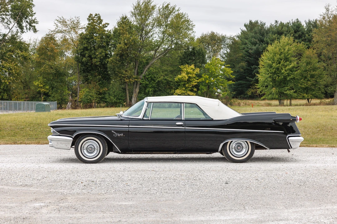 1960 Imperial Crown - Image 8 of 31