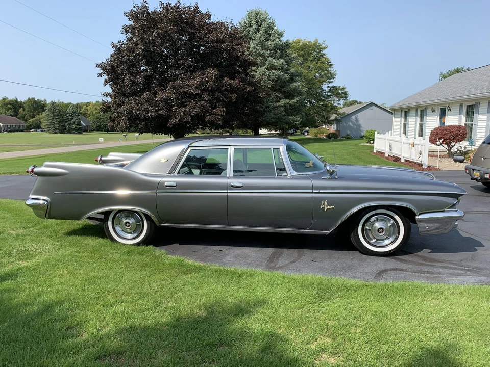 1960 Chrysler Imperial 2nd Gen - Image 4 of 31