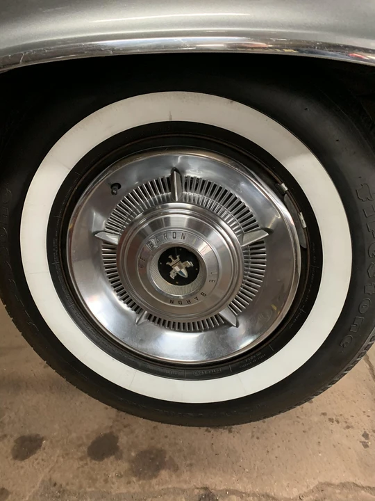 1960 Chrysler Imperial 2nd Gen - Image 17 of 31