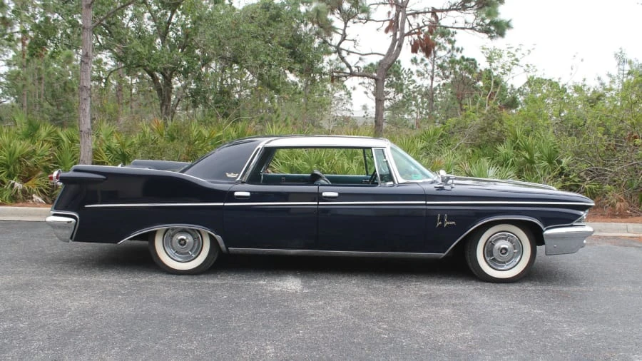 1960 Imperial LeBaron - Image 2 of 23