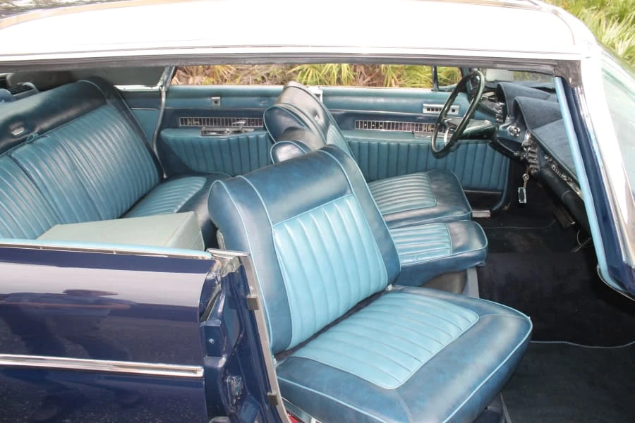 1960 Imperial LeBaron - Image 7 of 23
