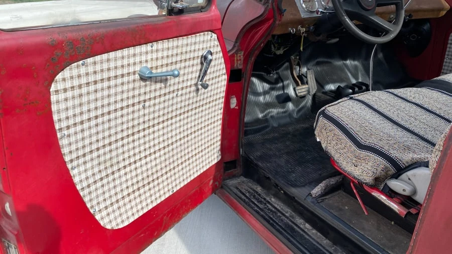 1960 International Harvester Pickup - Image 9 of 13