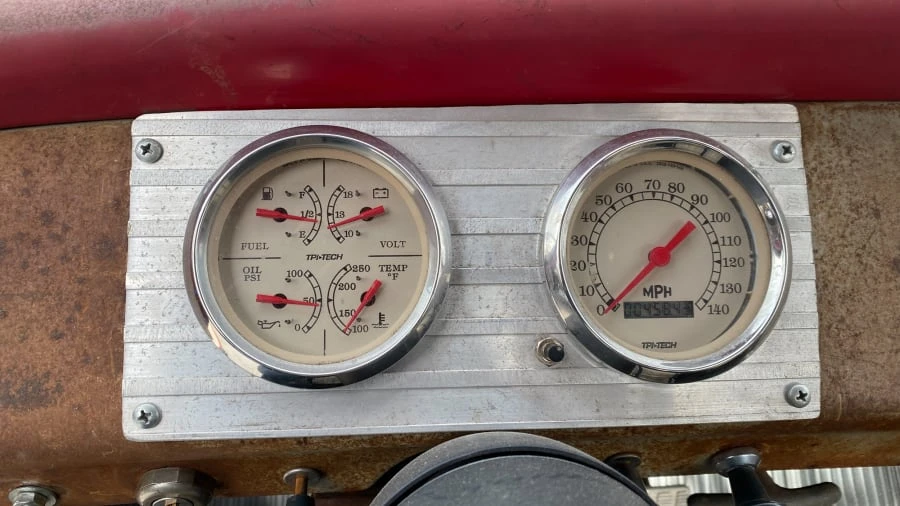1960 International Harvester Pickup - Image 10 of 13