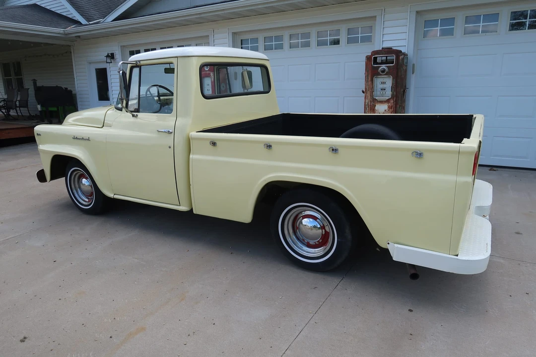 1960 International Harvester Pickup - Image 10 of 31