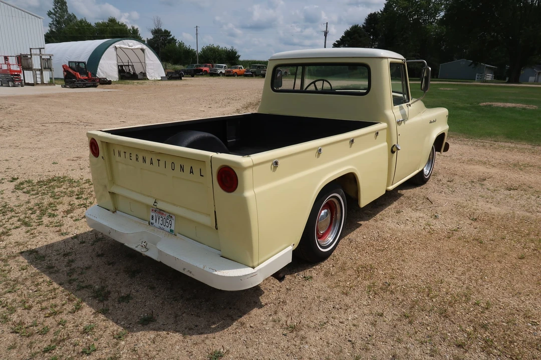 1960 International Harvester Pickup - Image 14 of 31