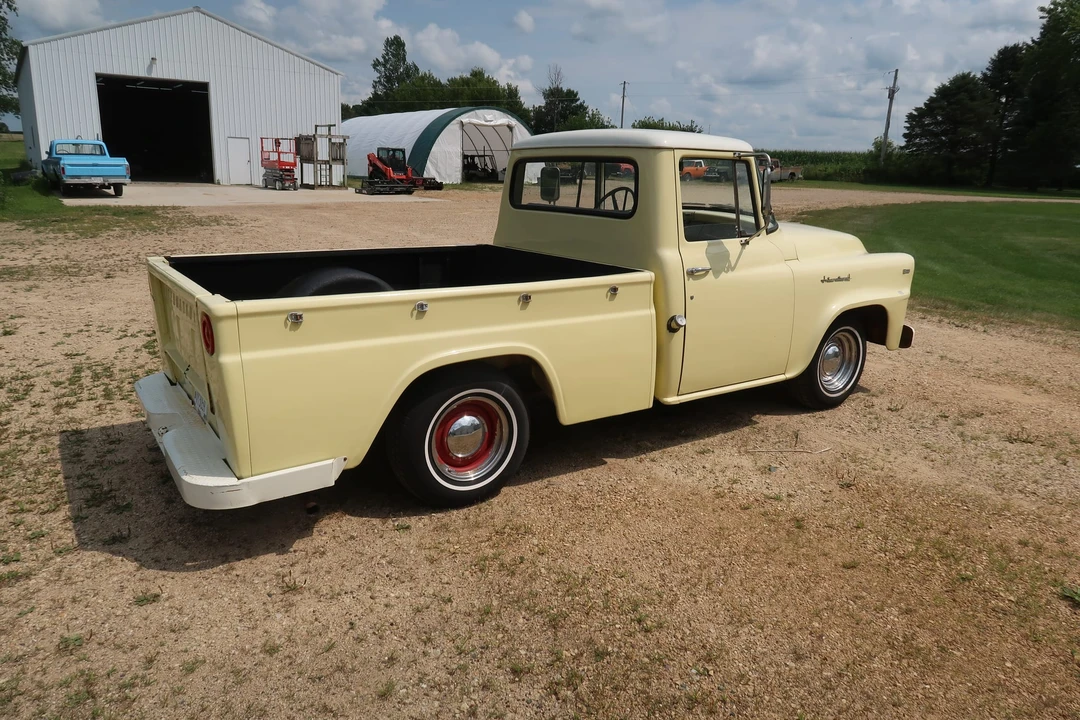 1960 International Harvester Pickup - Image 16 of 31