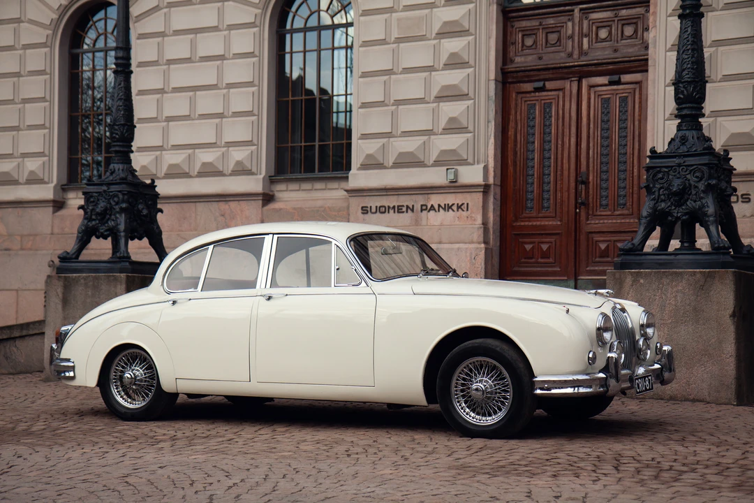 1960 Jaguar Mark II - Image 9 of 31
