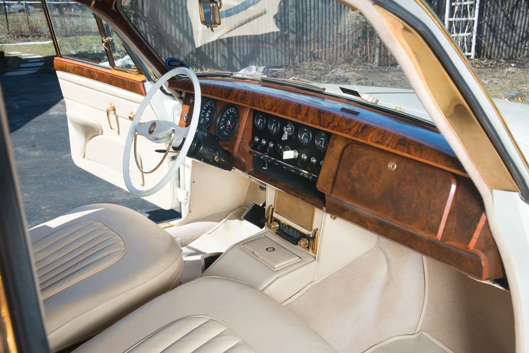 1960 Jaguar Mark II - Image 3 of 20