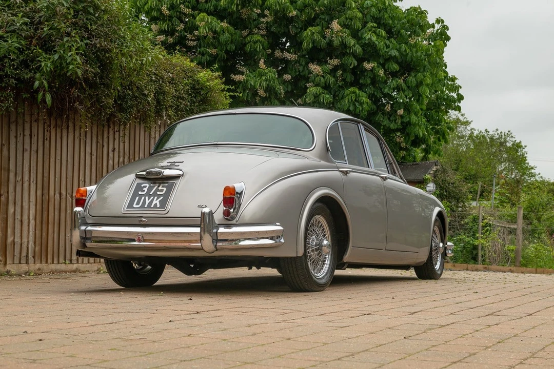 1960 Jaguar Mark II - Image 7 of 30