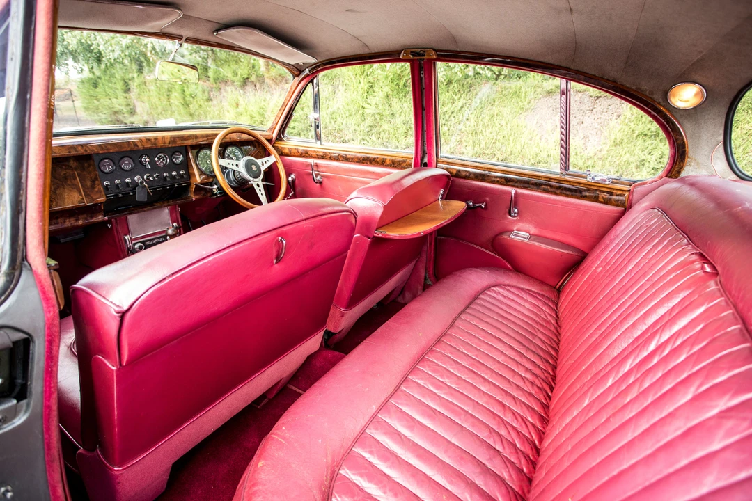 1960 Jaguar Mark II - Image 17 of 18