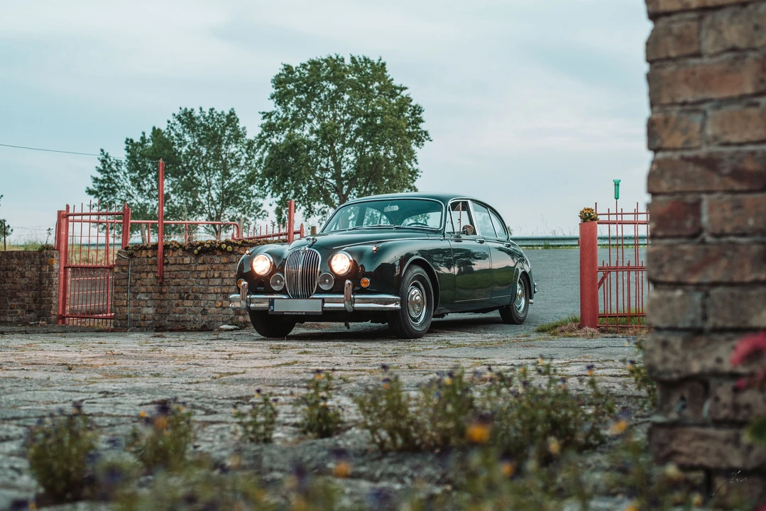 1960 Jaguar Mark II - Image 11 of 15
