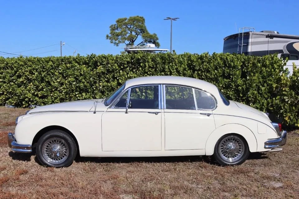 1960 Jaguar Mark II - Image 4 of 20