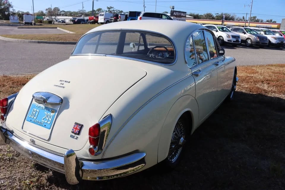 1960 Jaguar Mark II - Image 7 of 20