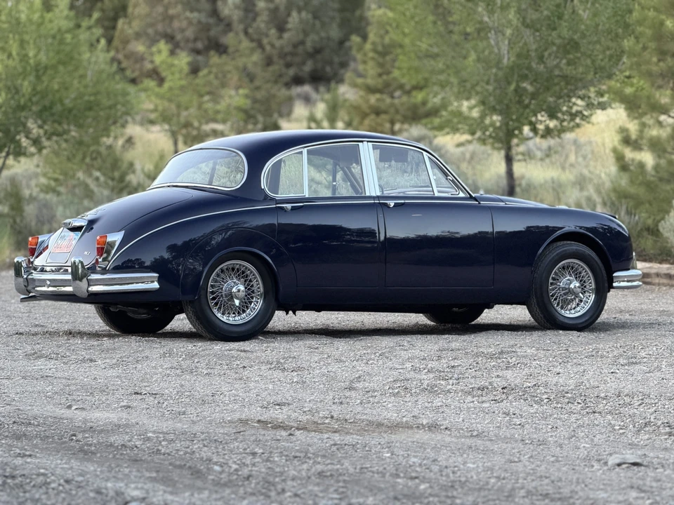 1960 Jaguar - Image 4 of 31