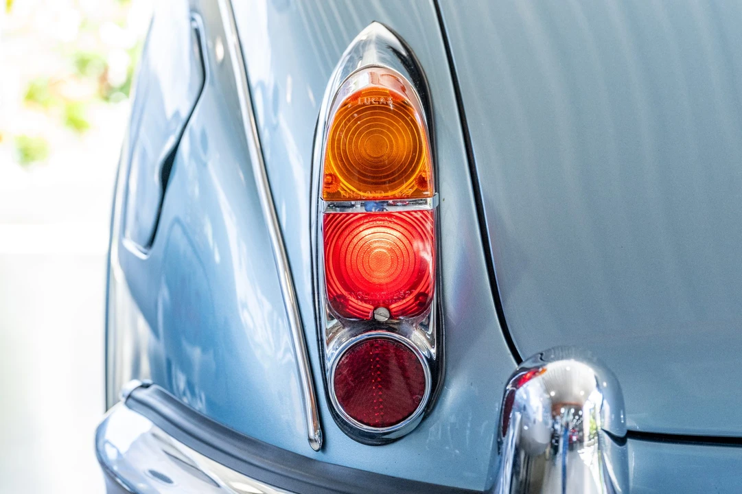 1960 Jaguar Mark II - Image 17 of 31