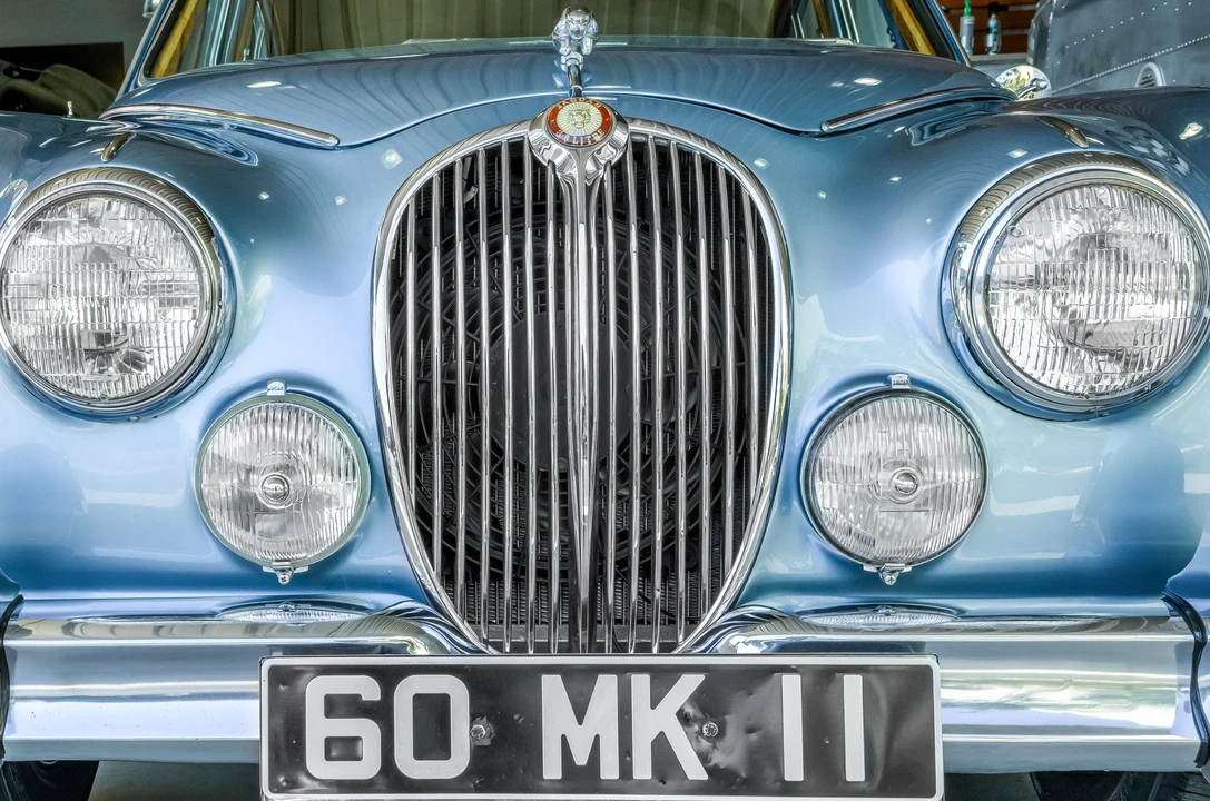 1960 Jaguar Mark II - Image 9 of 31