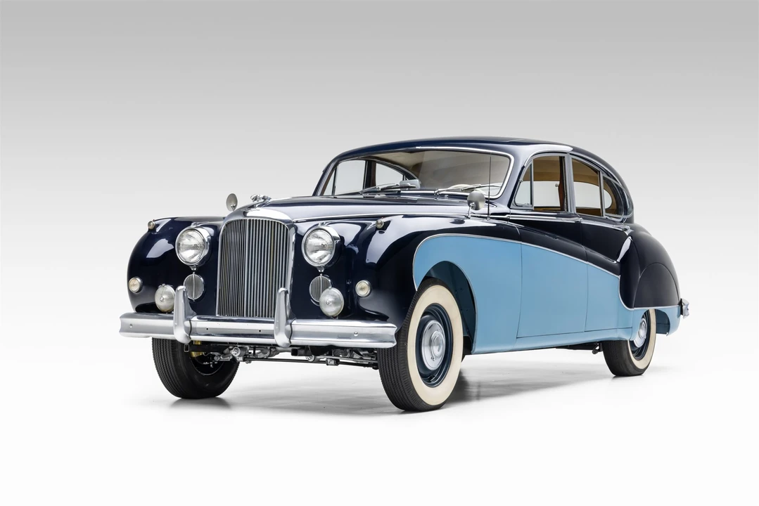 1960 Jaguar Mark VII & VIII & IX - Image 2 of 31
